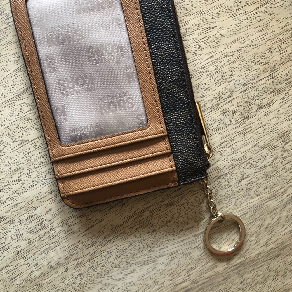 Michael Kors Cardholder Keychain - Picture 11 of 13